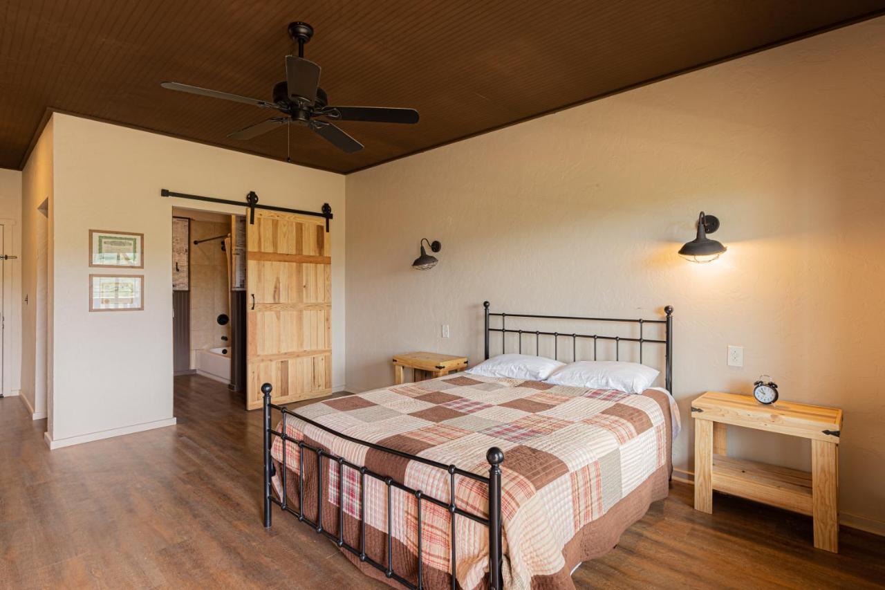 Miners #4 - King Bed - Private Balcony With Views * Tombstone